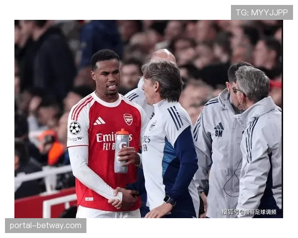 本怀特或临危受命出任中卫 替代加布里埃尔出战北伦敦德比